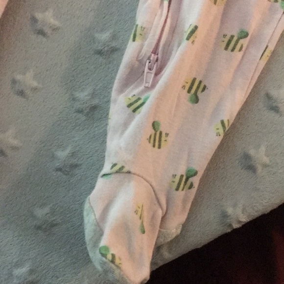 8/15 light pink bee zip down sleeper - Picture 3 of 4